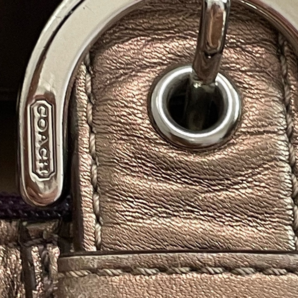 Coach SOHO Metallic Bronze Leather Shoulder Bag F17216 – Classic Tote Handbag - Picture 7 of 16